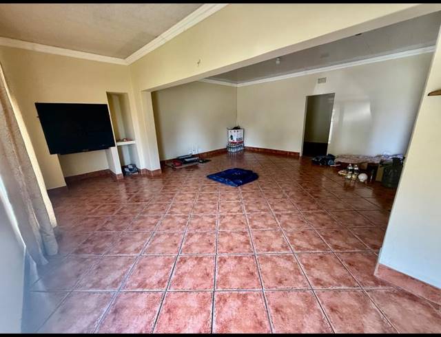 3 BEDROOM HOUSE FOR SALE IN VANDERBIJLPARK CE 3